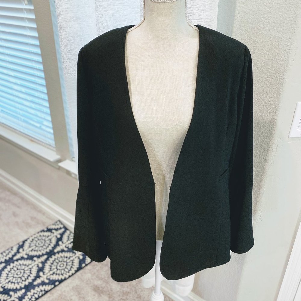 Halogen Flared Sleeve Blazer